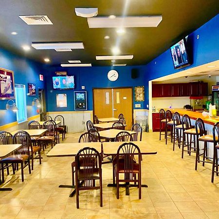 Park View Inn & Suites Hoisington Near Great Bend エクステリア 写真