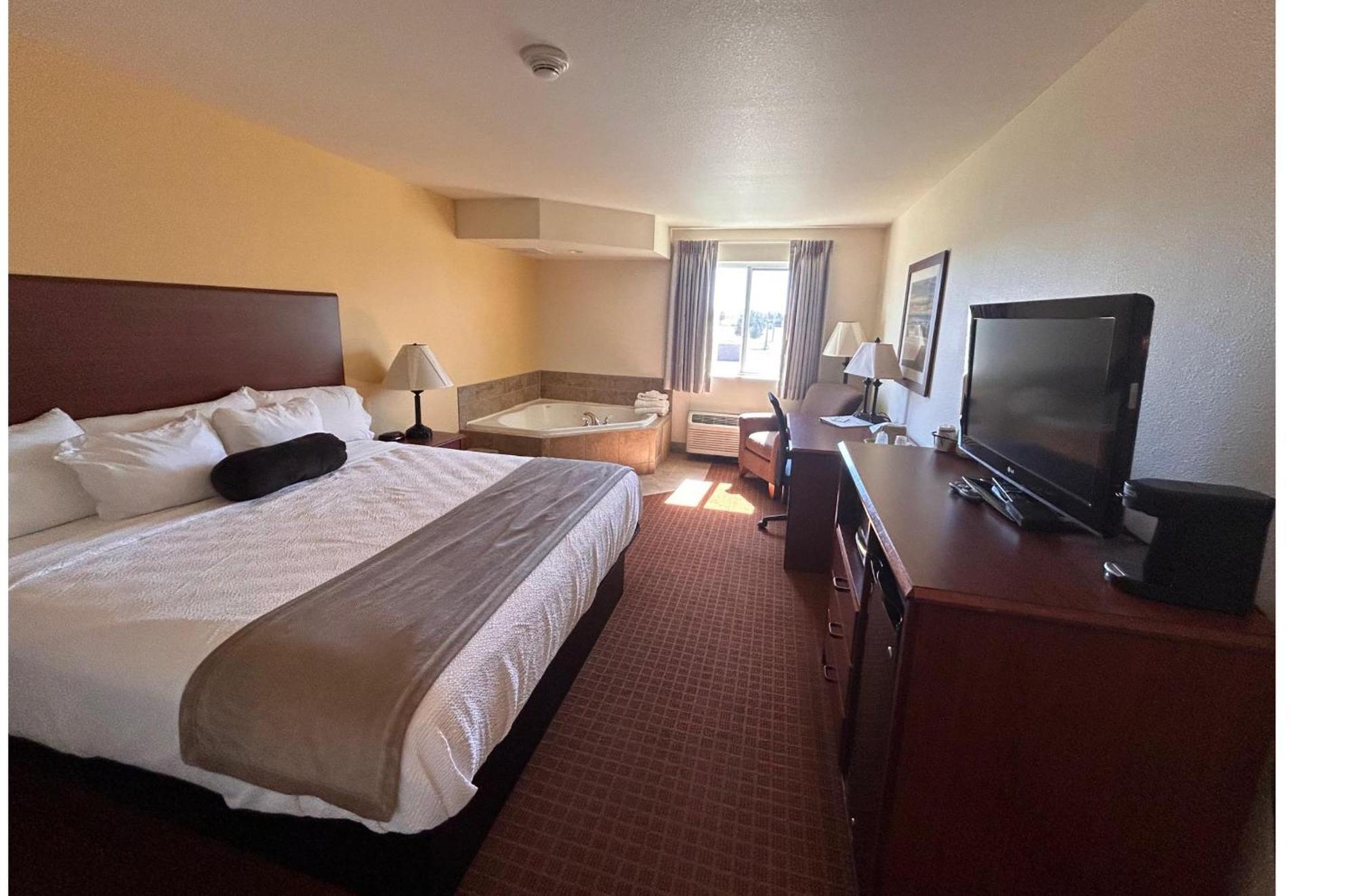 Park View Inn & Suites Hoisington Near Great Bend エクステリア 写真