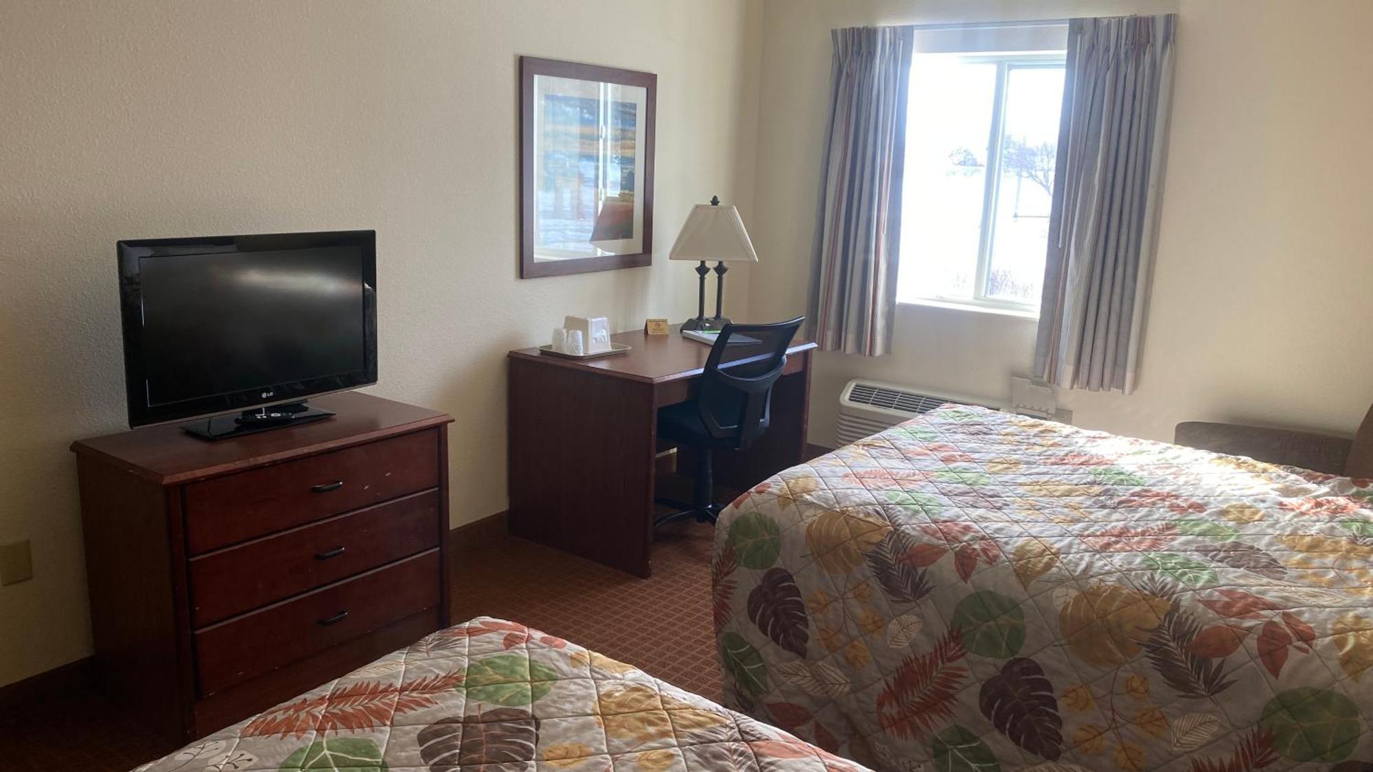 Park View Inn & Suites Hoisington Near Great Bend エクステリア 写真